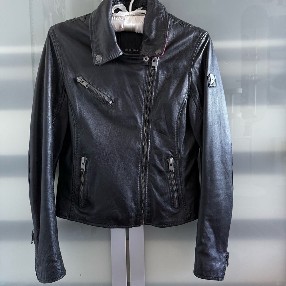 ⭐️Mauritius Leather Moto Jacket w Stars⭐️ - Picture 5 of 16